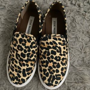 Steven Madden Classic Slip on